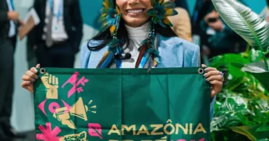 Cunhã-poranga do Caprichoso, Marciele Albuquerque, eleva voz indígena da Amazônia na COP 29, no Azerbaijão