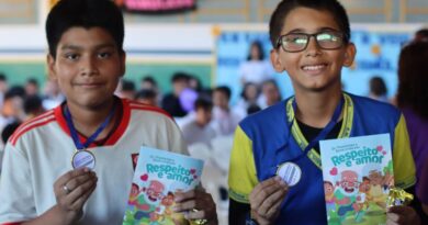 PREVENÇÃO Prefeitura de Manaus promove palestras sobre ‘Junho Violeta’ nas escolas municipais