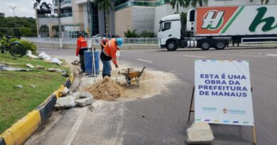 Prefeitura de Manaus revitaliza drenagem e garante mais fluidez e segurança na rotatória da avenida Coronel Teixeira