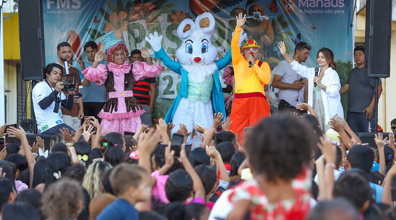 Prefeitura de Manaus realiza chegada do Coelhinho da Páscoa no bairro Cidade de Deus