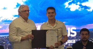 REFERÊNCIA NACIONAL Prefeito David Almeida assinou decreto de regulamentação do ‘Programa Manaus Sustentável’