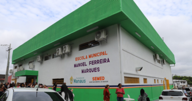 Escolas municipais são inauguradas no Tarumã e Novo Aleixo