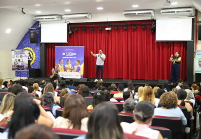 Prefeitura de Manaus inicia formação para professores e reforça combate ao atraso escolar