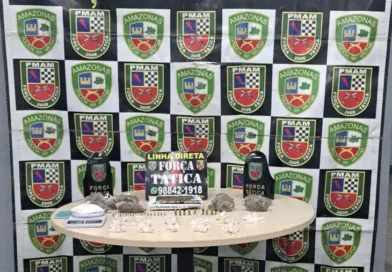 PMAM apreende mais de 2 kg de drogas em ponto usado para armazenamento de entorpecentes