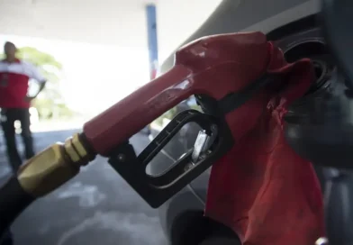 Governo zera impostos e subsidia diesel para blindar preços frente à alta do petróleo