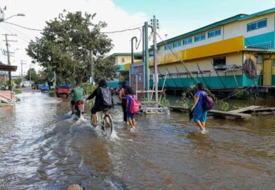 Cheia no Amazonas deixa 12 municípios em emergência e acende alerta