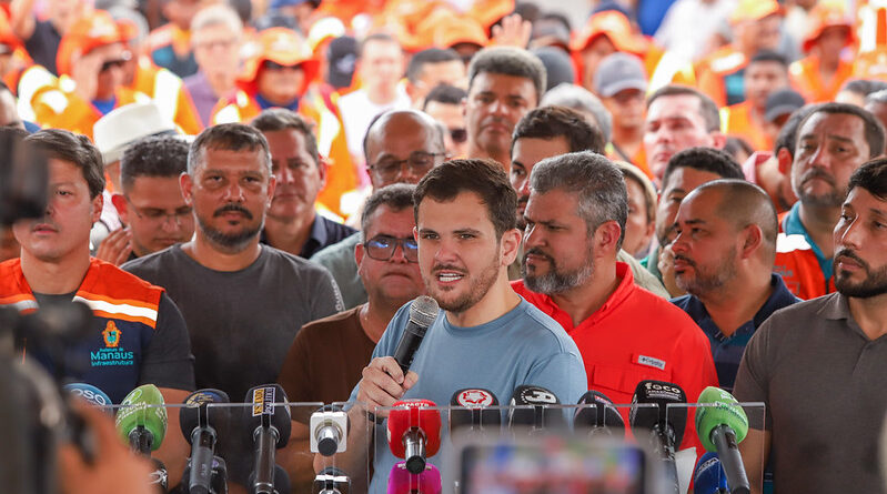Prefeito Renato Junior inicia na zona Norte operação ‘Tapa-Buracos’ com 21 frentes de obras e 150 trabalhadores envolvidos no asfaltamento e limpeza de vias por toda cidade