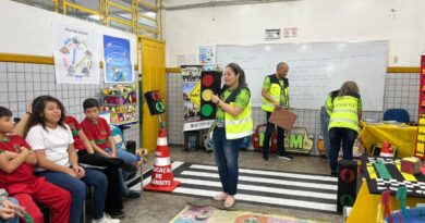 Alunos aprendem regras de trânsito em ação da Prefeitura de Manaus