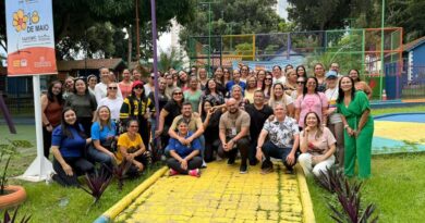Prefeitura de Manaus realiza homenagem para assistentes sociais, pedagogos e agentes de serviços gerais do Cemasp da Semed