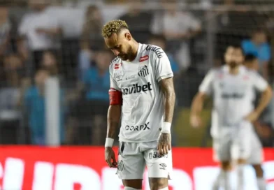 Lesão na panturrilha de Neymar é diagnosticada dias antes da estreia na Copa do Mundo