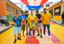 David Almeida destaca geração de renda e força das comunidades durante visita à Rua da Copa no Alvorada
