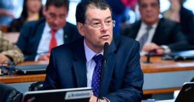 Braga diz que União tenta barrar Maria do Carmo