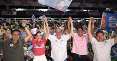 Mayra Dias reúne mais de 8 mil pessoas e fortalece campanha em Manaus