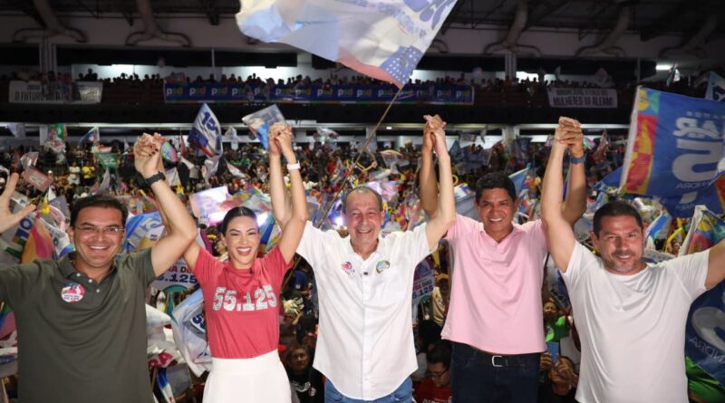 Mayra Dias reúne mais de 8 mil pessoas e fortalece campanha em Manaus