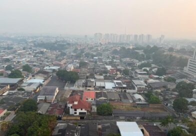 Fumaça em Manaus atinge pior nível de 2026 após recorde de calor
