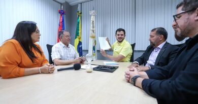 Prefeito Renato Junior amplia benefícios de 264 profissionais do programa Mais Médicos e aumenta em mais de 100% auxílio-moradia em Manaus