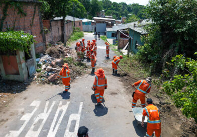 Prefeitura intensifica serviços de limpeza e conscientização na zona Leste de Manaus