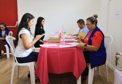 Prefeitura de Manaus leva serviços de saúde e prevenção às servidoras da Seminf em ação do Outubro Rosa