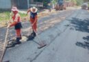 Prefeitura de Manaus leva asfalto pela primeira vez à rua das Estrelas, no bairro Tarumã-Açu